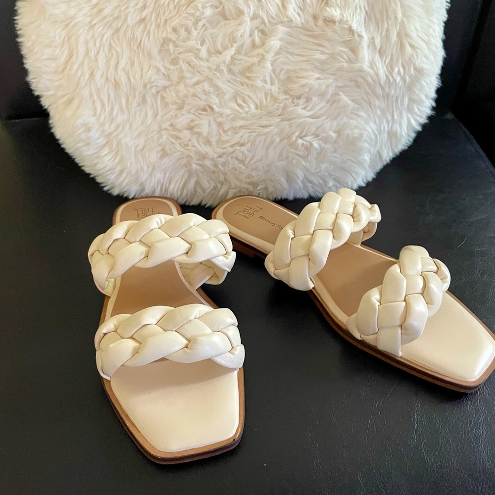 White/Cream Sandals